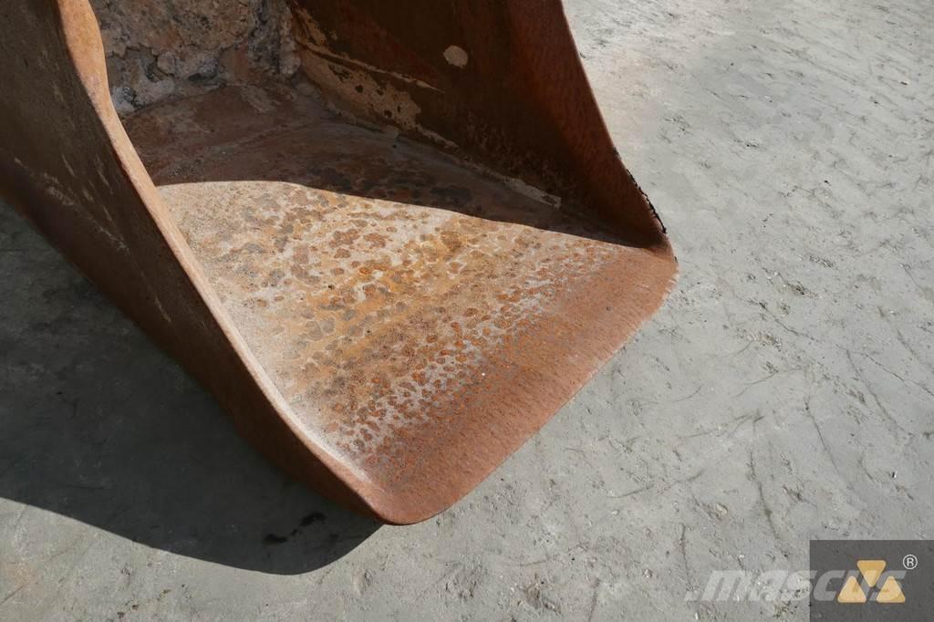 CAT 320 Bucket Bakken