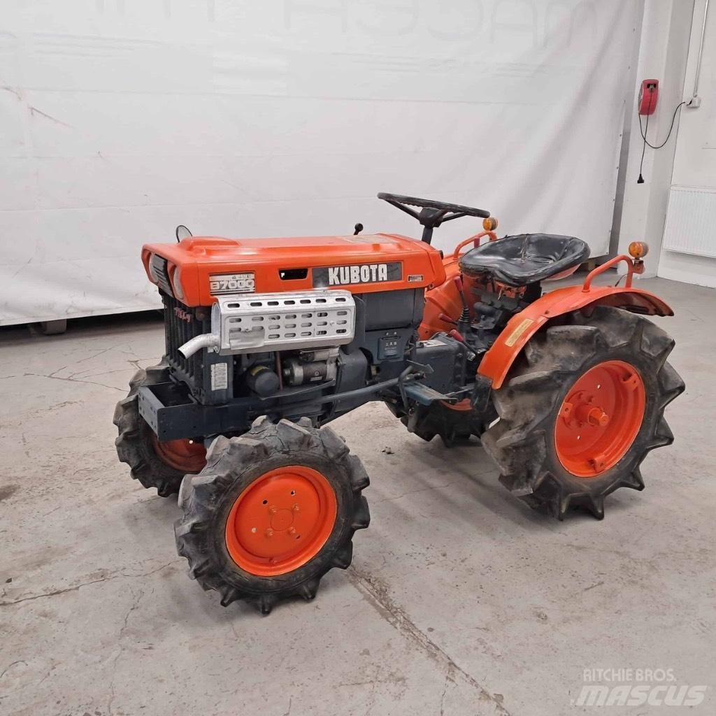 Kubota B 7000 Tractoren