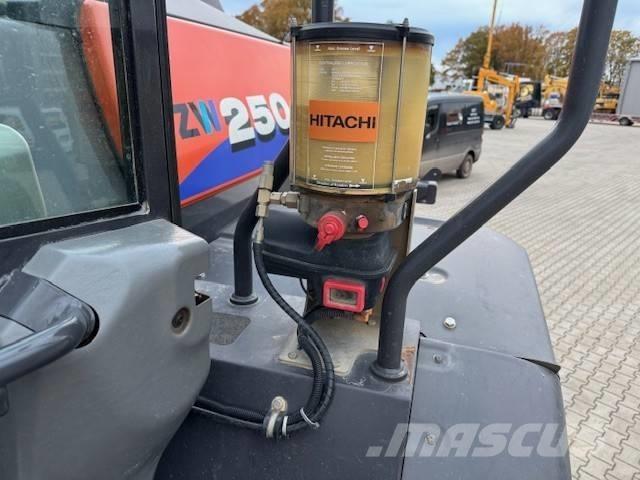 Hitachi ZW 250-6 Wielladers