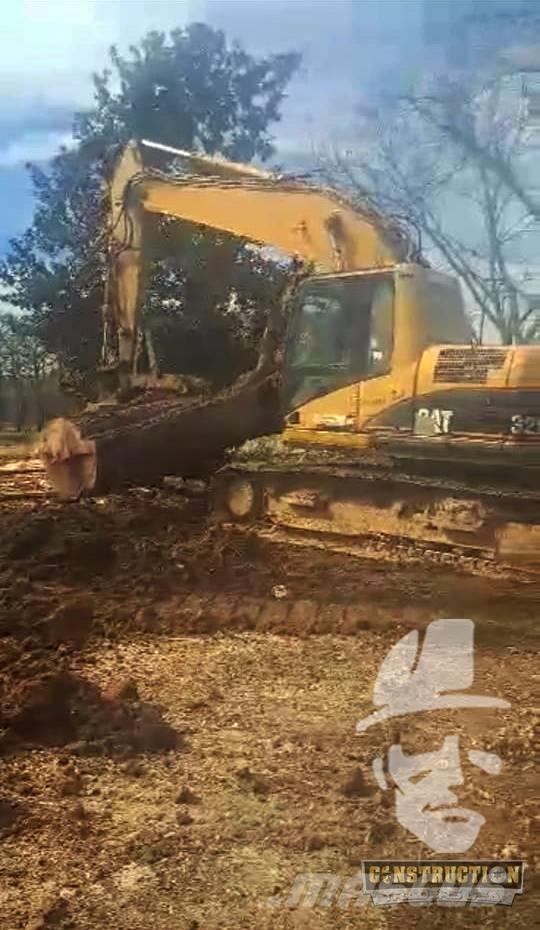 CAT 320 C LU Rupsgraafmachines