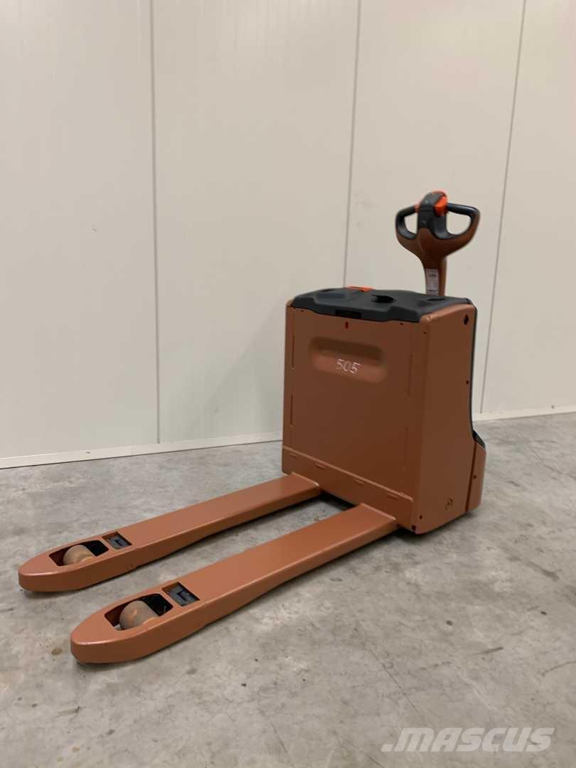 Linde T16 Stapelaar meeloop