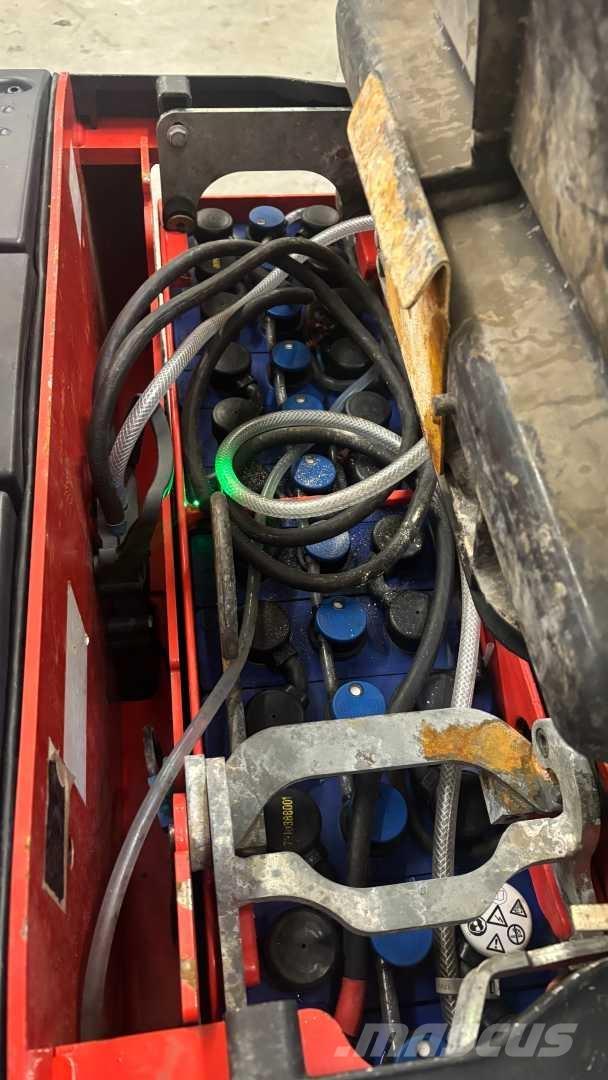 Linde D12AP Zelfrijdende stapelaars