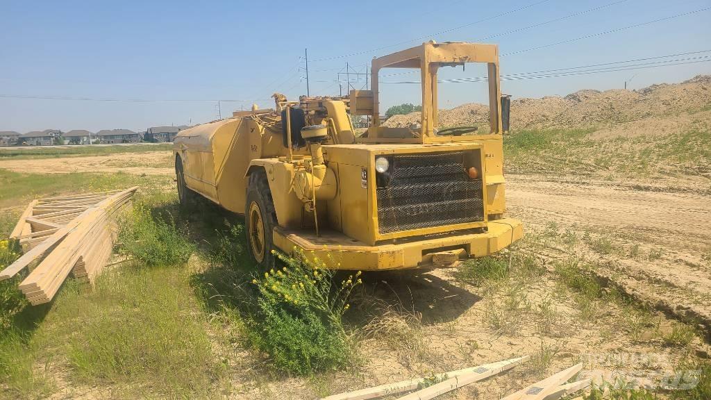 CAT 613 B Water tankwagens