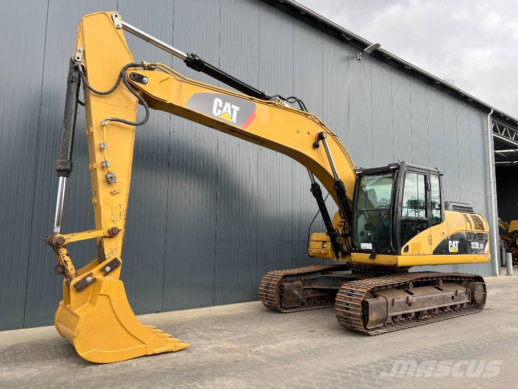 CAT 323D LN Rupsgraafmachines