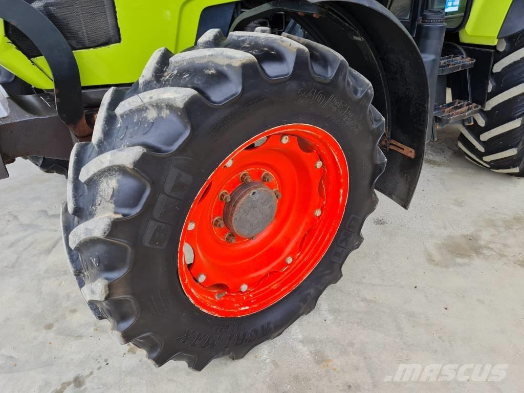 CLAAS Arion 410 Tractoren