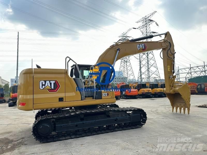CAT 323GC Rupsgraafmachines