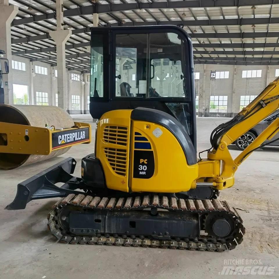 Komatsu PC30 Minigraafmachines < 7t