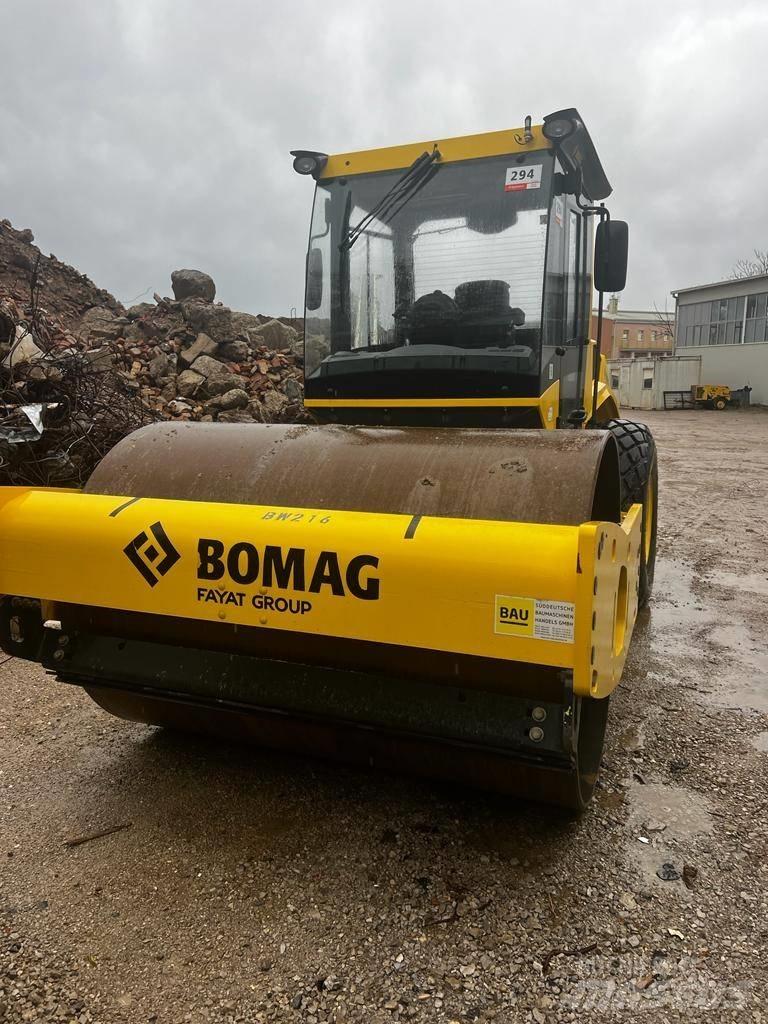Bomag BW211 D5 Trilrolwalsen