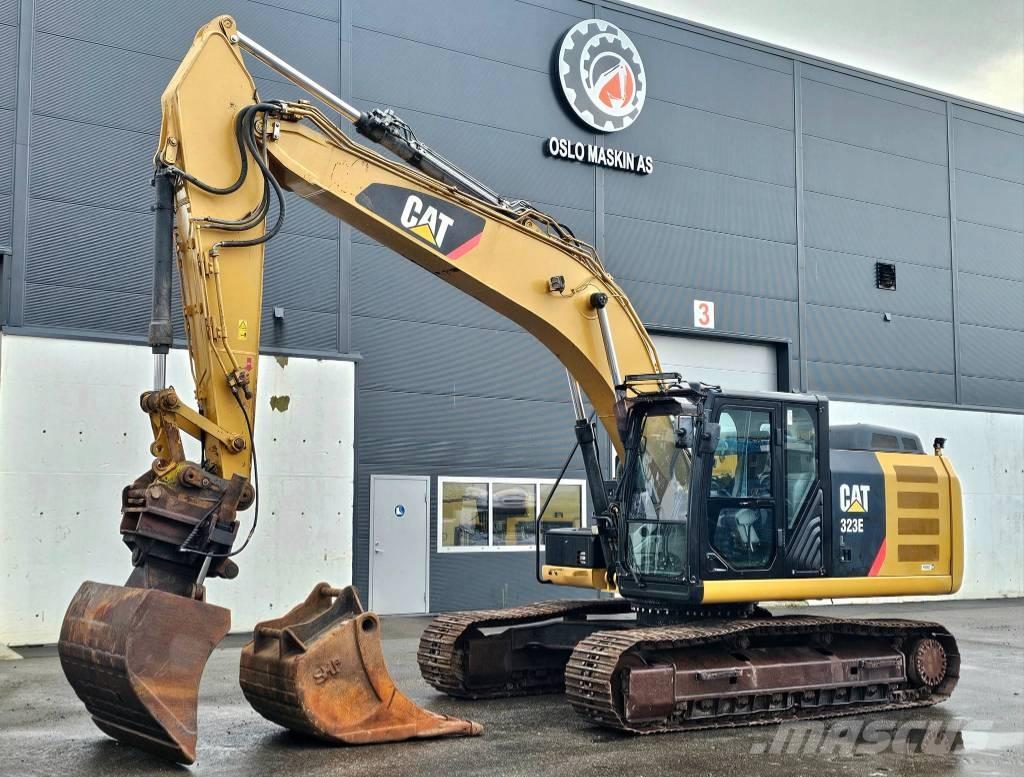 CAT 323 EL Rupsgraafmachines