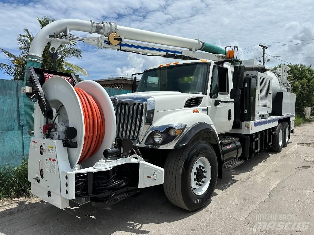 International 7400 Kolkenzuigers