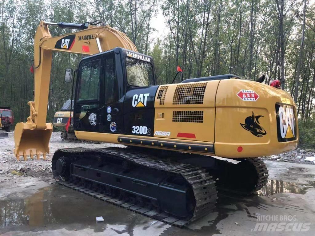 CAT 320D2 Rupsgraafmachines