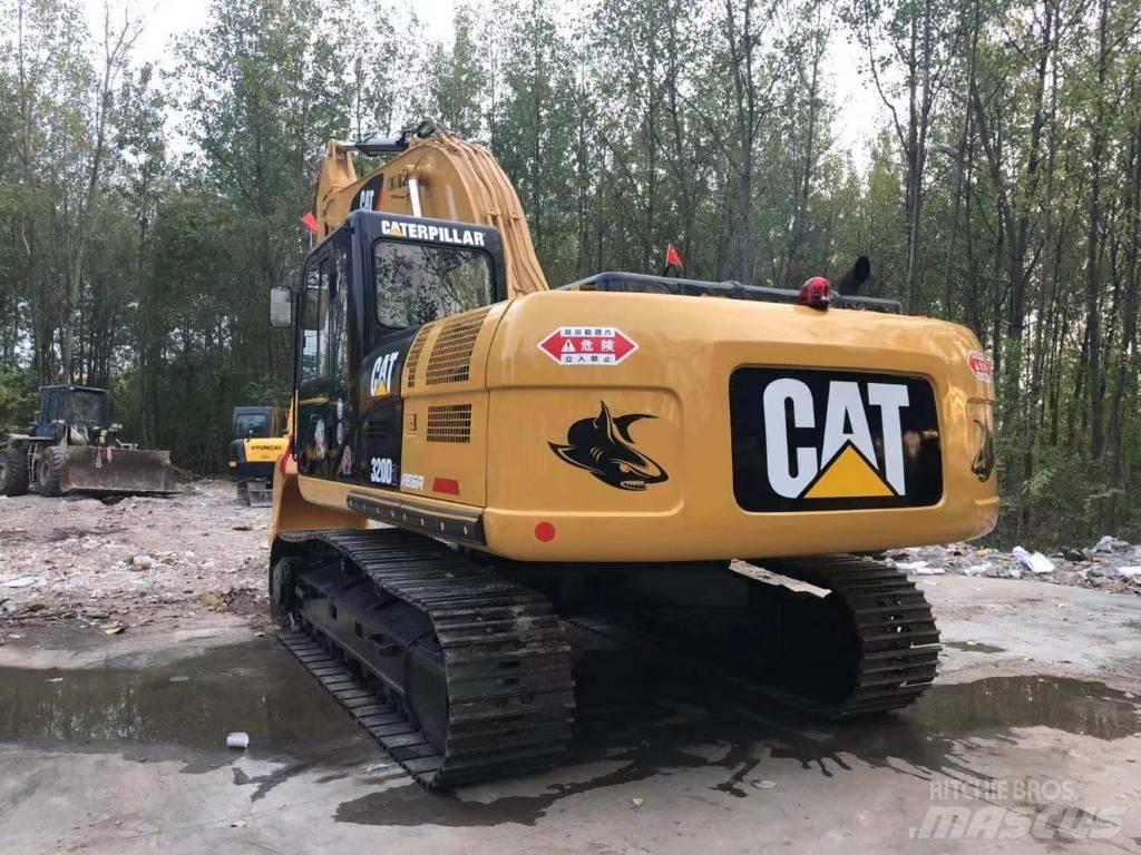 CAT 320D2 Rupsgraafmachines