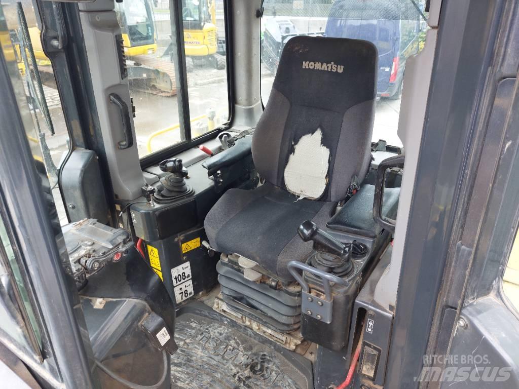 Komatsu D65PX-18 Rupsdozers
