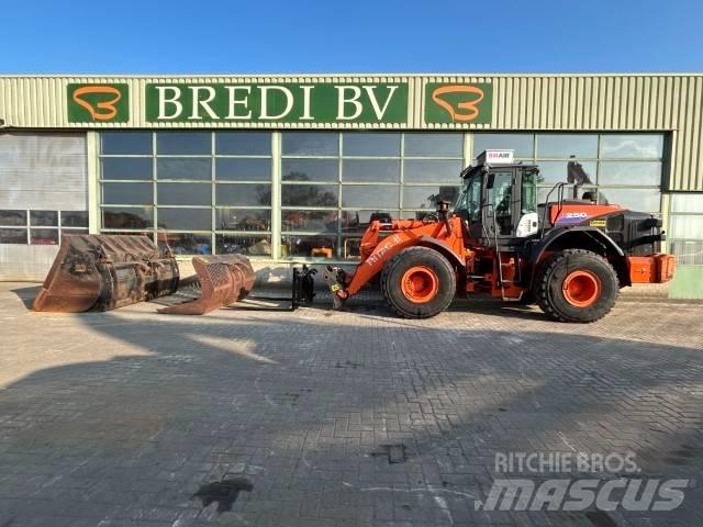 Hitachi ZW 250-6 Wielladers