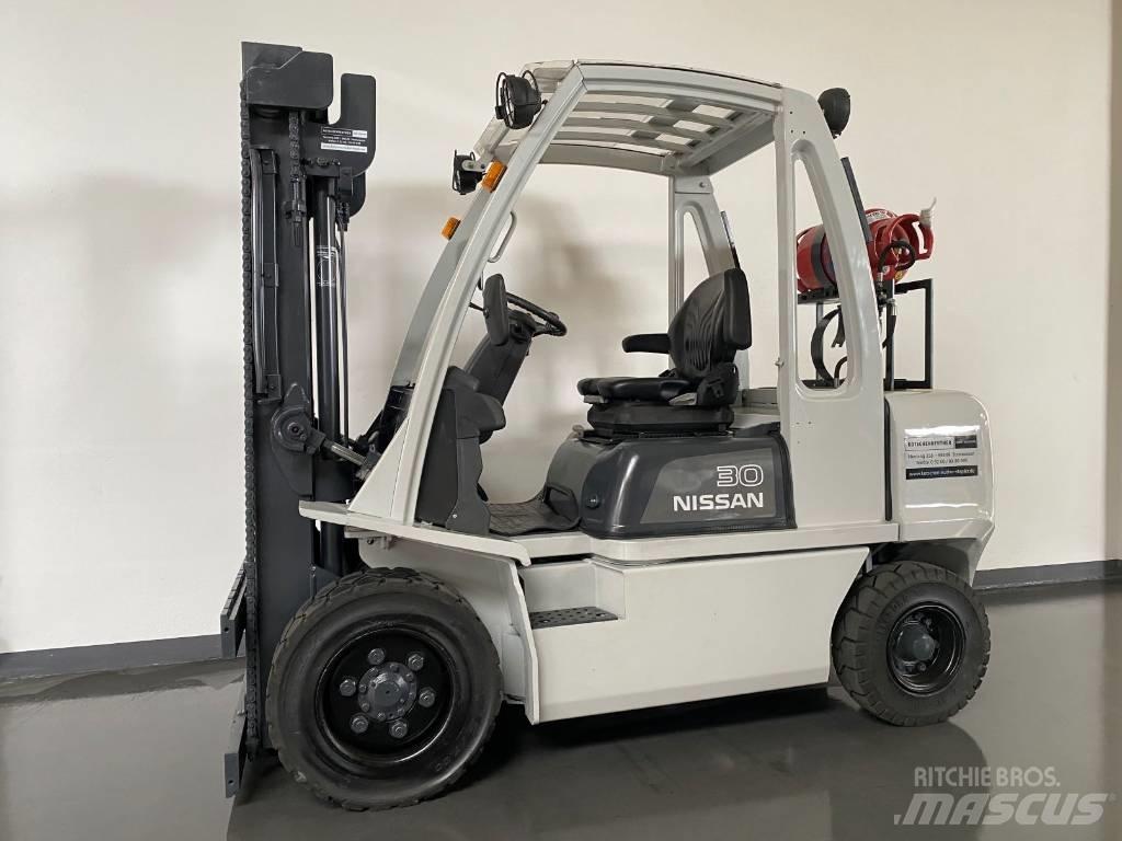 Nissan UG1D2A30LQ LPG heftrucks
