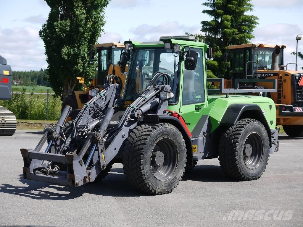 LM Trac 686 Wielladers