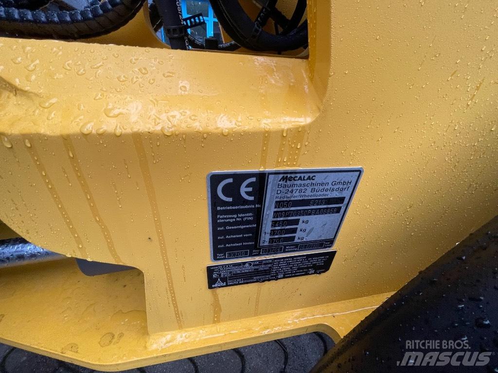 Mecalac AX700 Wielladers