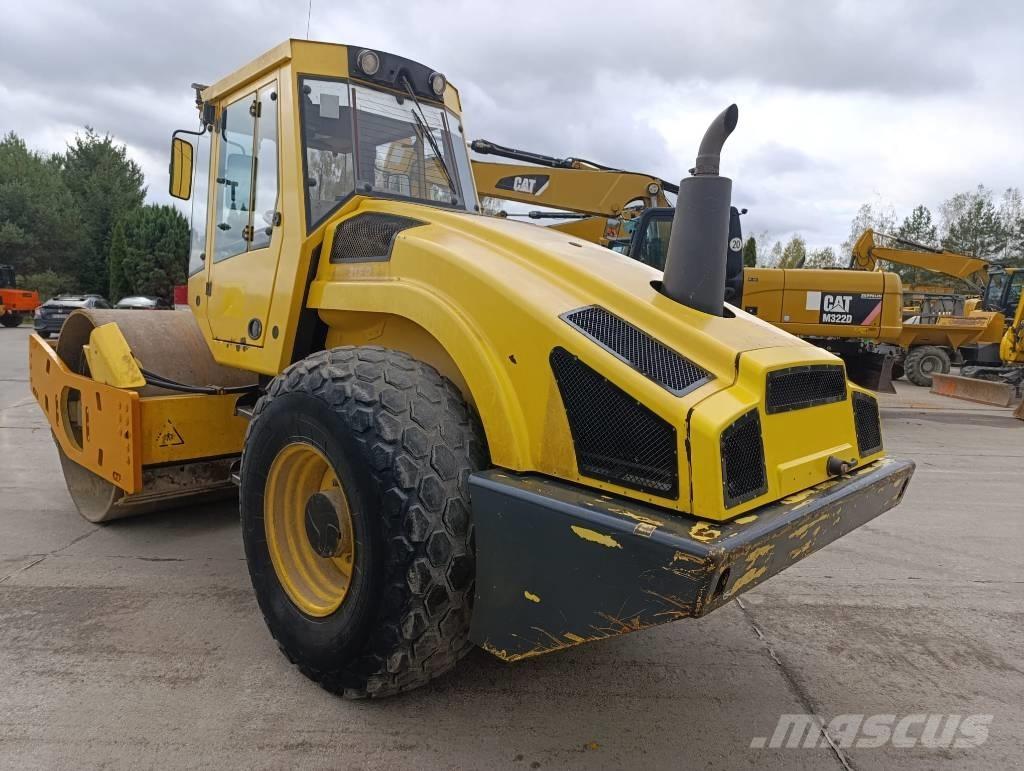 Bomag BW 213 D-4 Trilrolwalsen