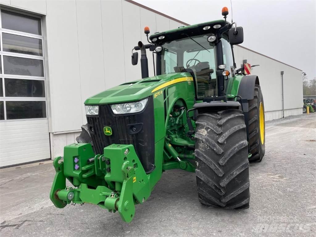 John Deere 8270R Tractoren