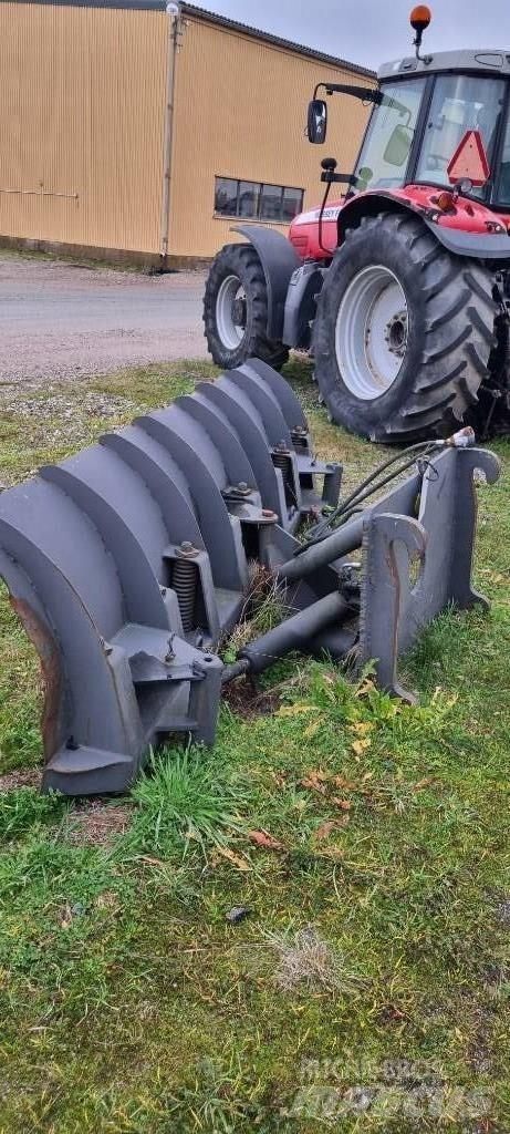 Holms Okänd 3,2 Sneeuwschuivers en -ploegen