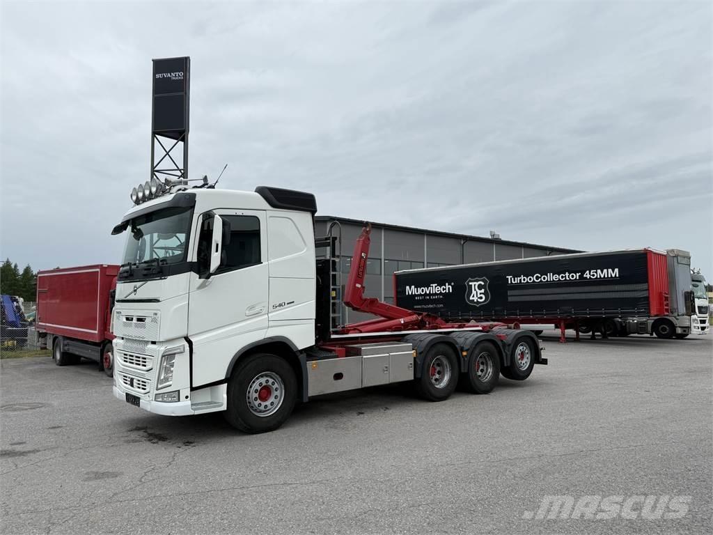 Volvo FH 540 8X4 Vrachtwagen met containersysteem