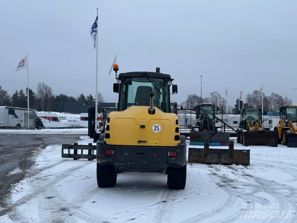 Yanmar V 120 Wielladers