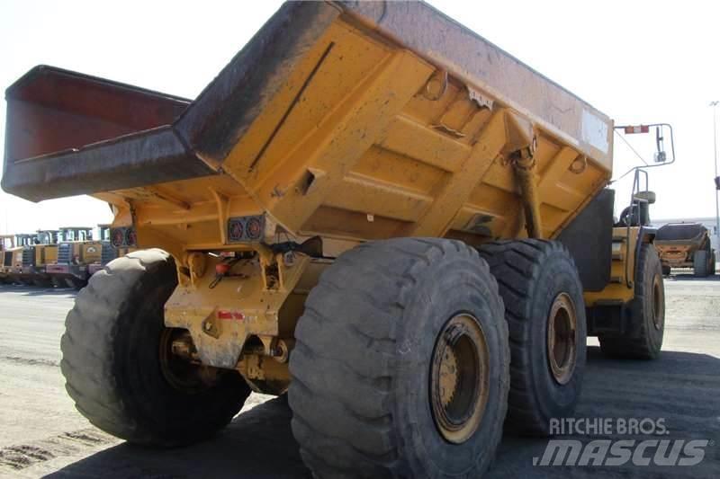 Bell B40D Knik dumptrucks