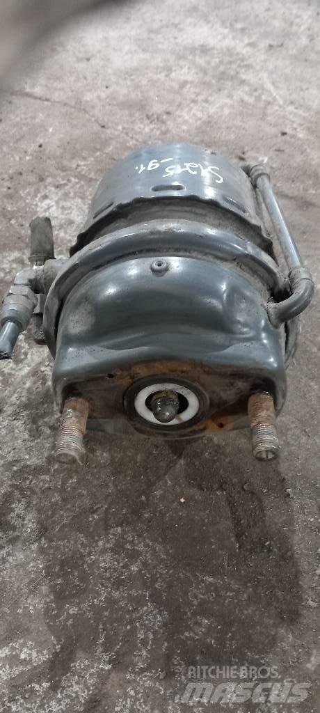 Scania R440  1527365 Remmen