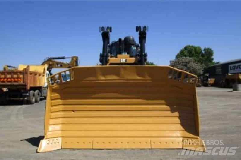 CAT D8R Rupsdozers