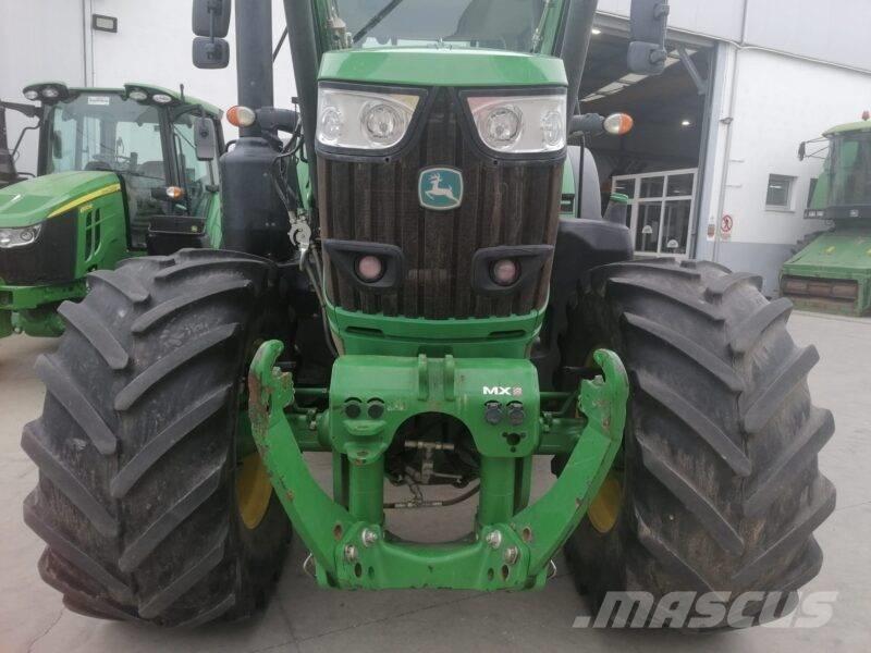 John Deere 6195 M Tractoren
