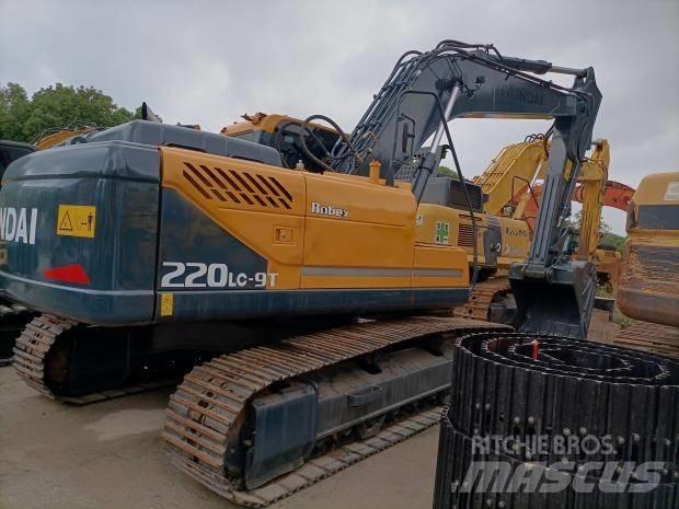 Hyundai 220LC Rupsgraafmachines