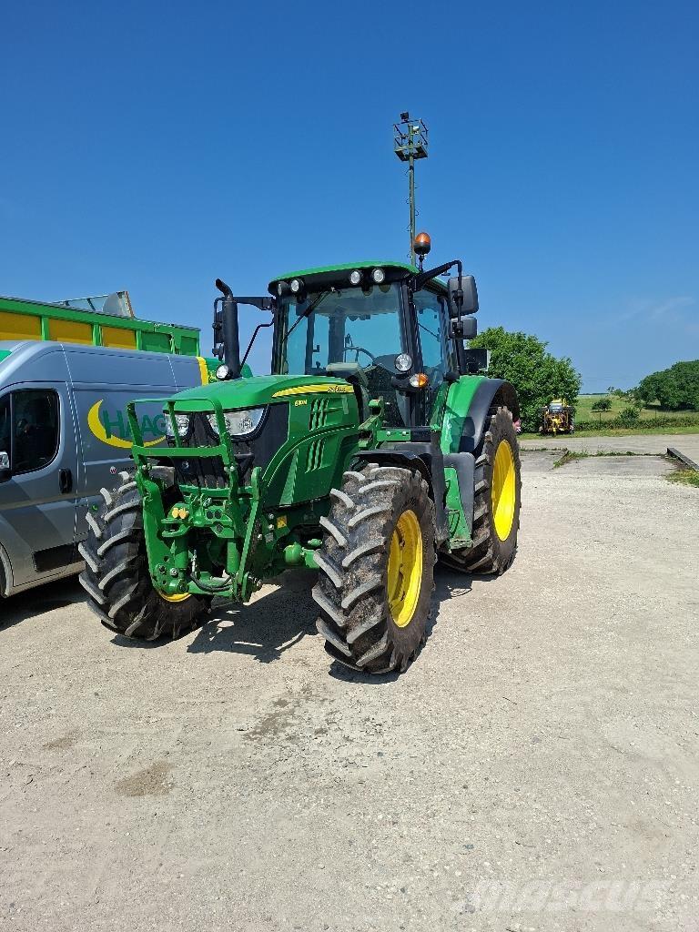 John Deere 6110M Tractoren