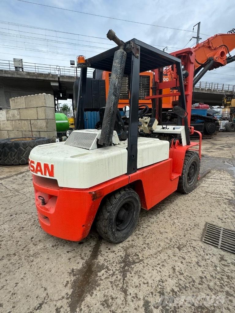 Nissan WF03A35U Diesel heftrucks