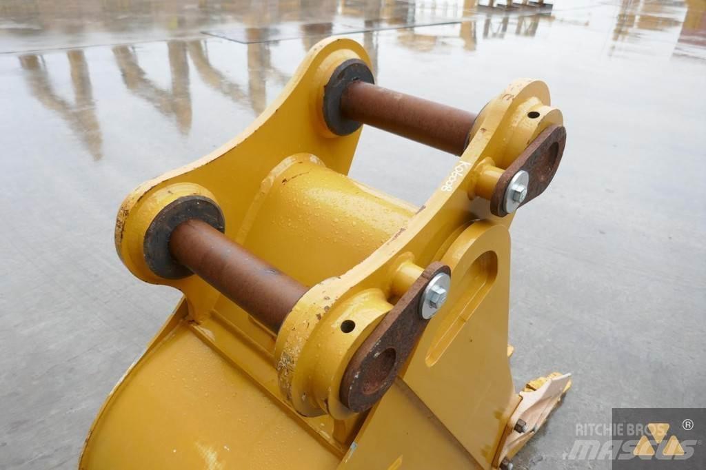 CAT 320 Bucket Bakken