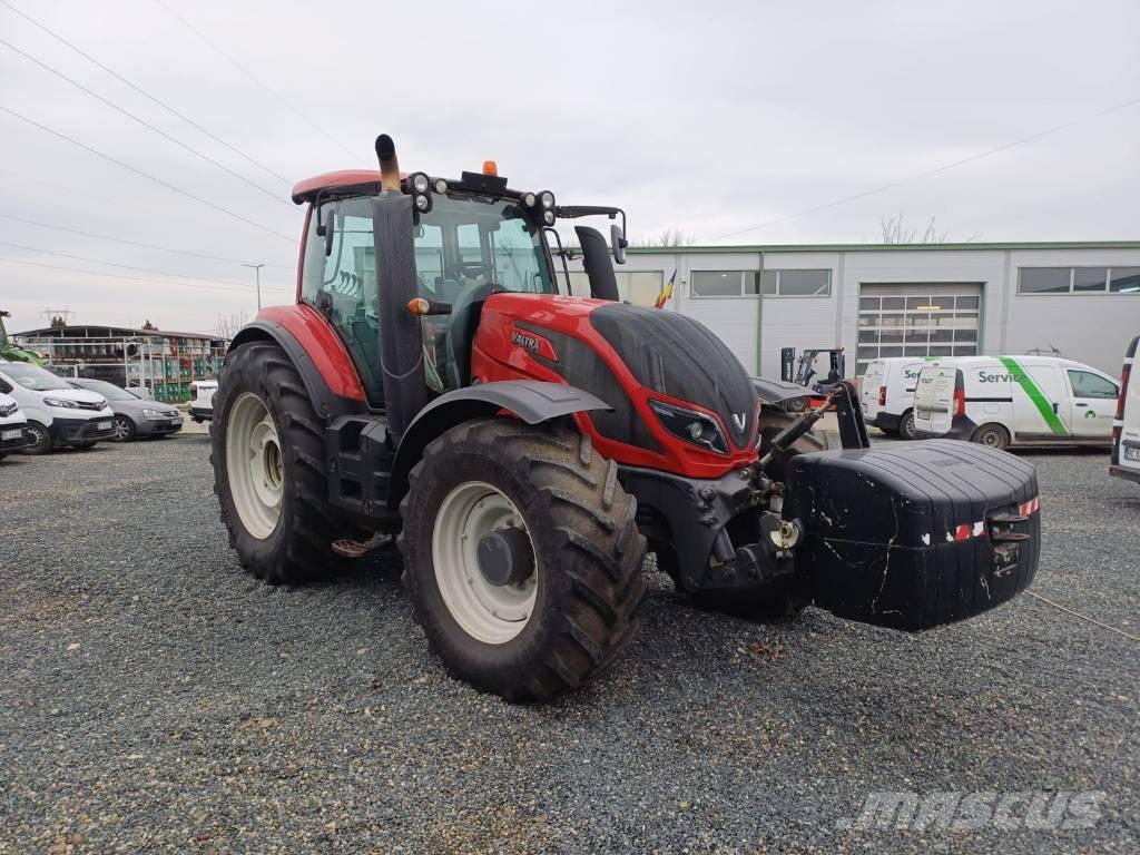 Valtra T 234 Tractoren