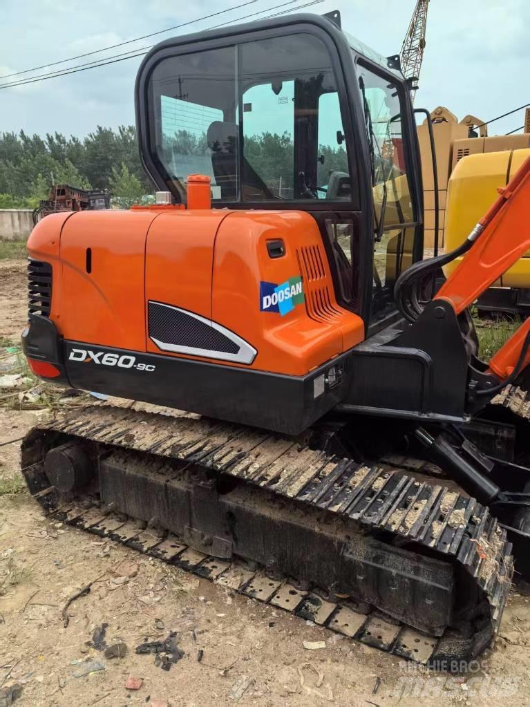 Doosan DX 60 Rupsgraafmachines