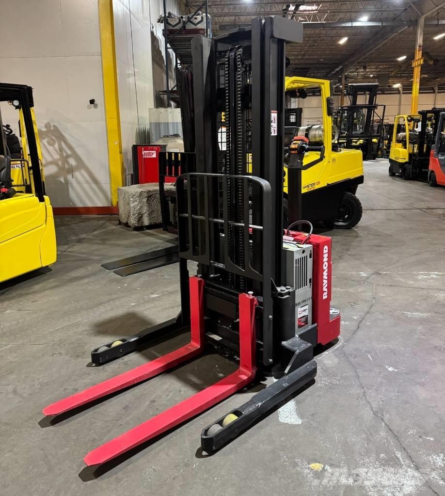 Raymond RSS40 Zelfrijdende stapelaars