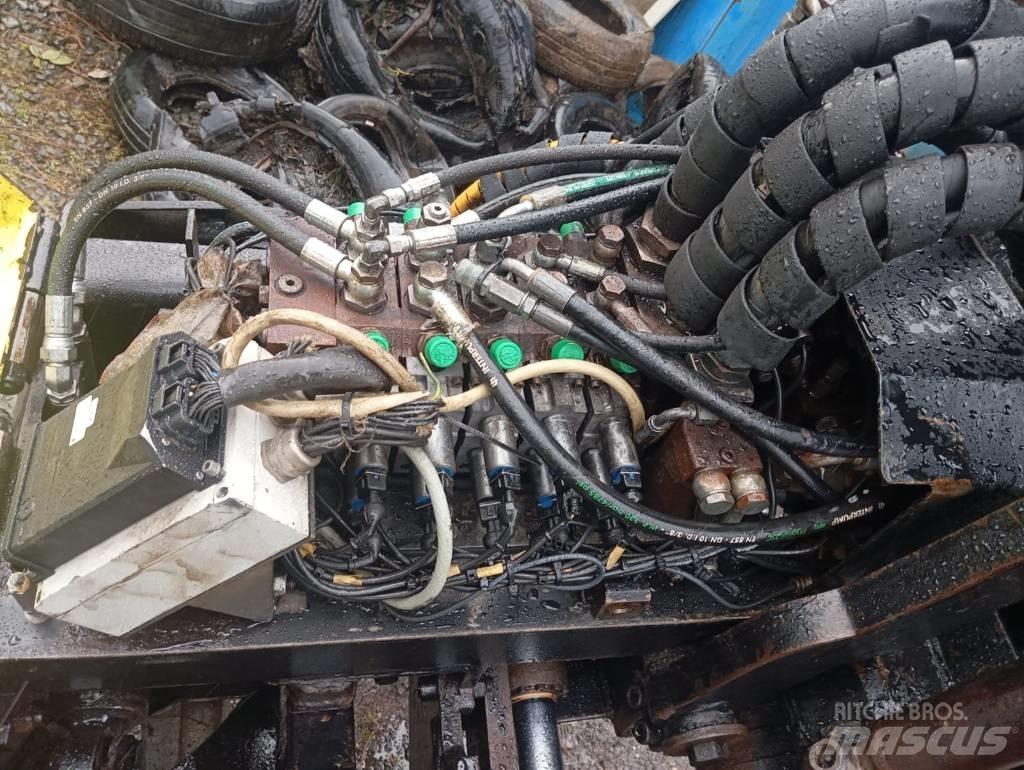 Hyundai 220 HXNLC Graafmachines voor de bosbouw