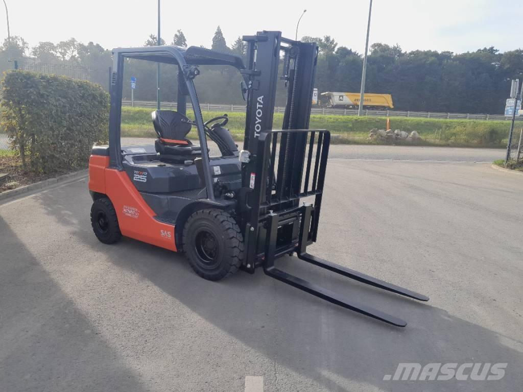 Toyota 52-8 FDF 25 Diesel heftrucks