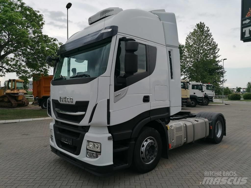 Iveco AS440ST/P Trekkers