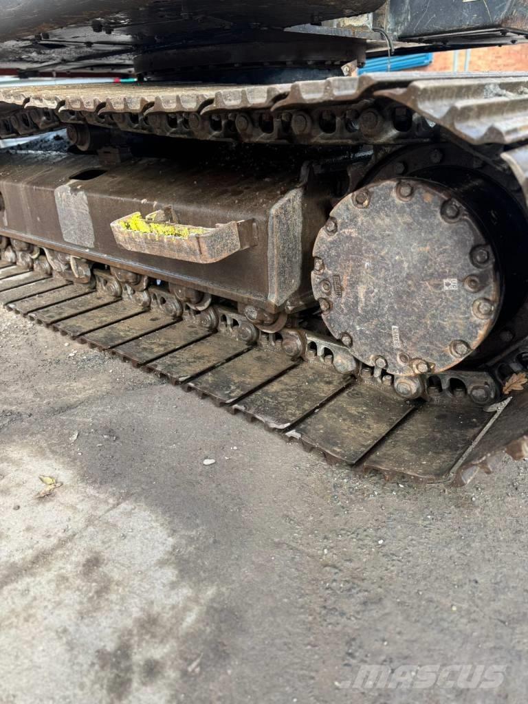 Hitachi ZX 135 US Rupsgraafmachines