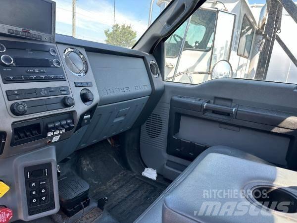 Ford F 750 Vuilniswagens