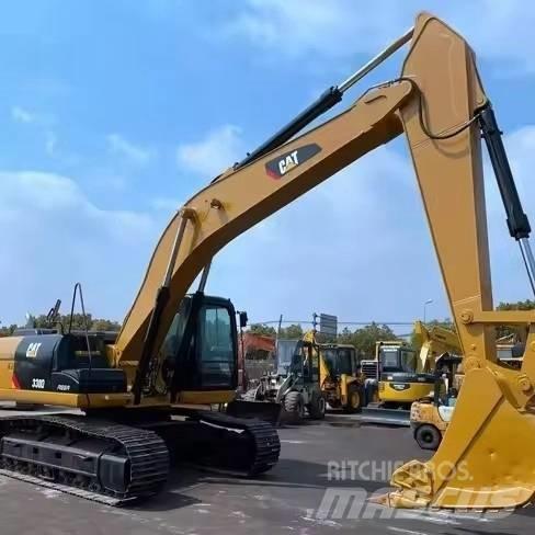 CAT 330 D Rupsgraafmachines