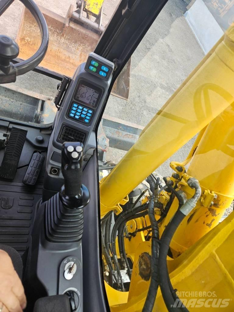 Komatsu PW 160-7 Wielgraafmachines