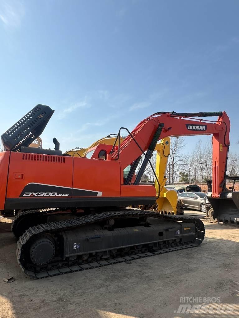 Doosan DX 300 Rupsgraafmachines