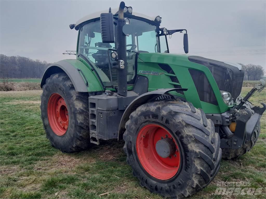 Fendt 826 Vario Tractoren