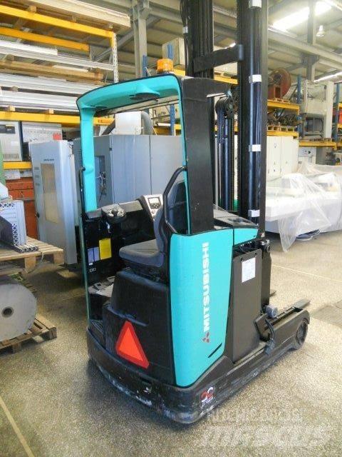 Mitsubishi RB16NH Reachtruck voor hoog niveau