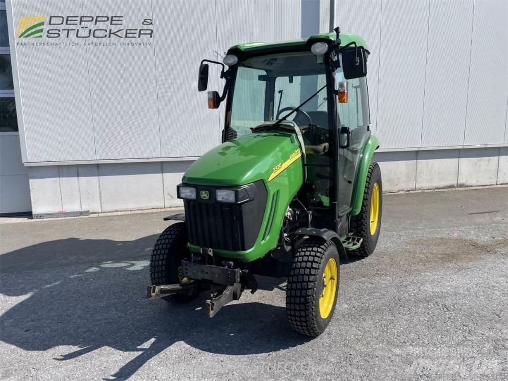 John Deere 3320 Compacttrekkers