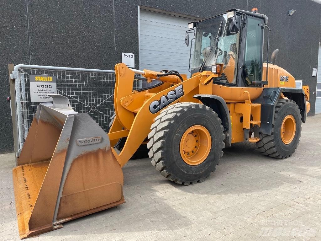 CASE 621E Wielladers