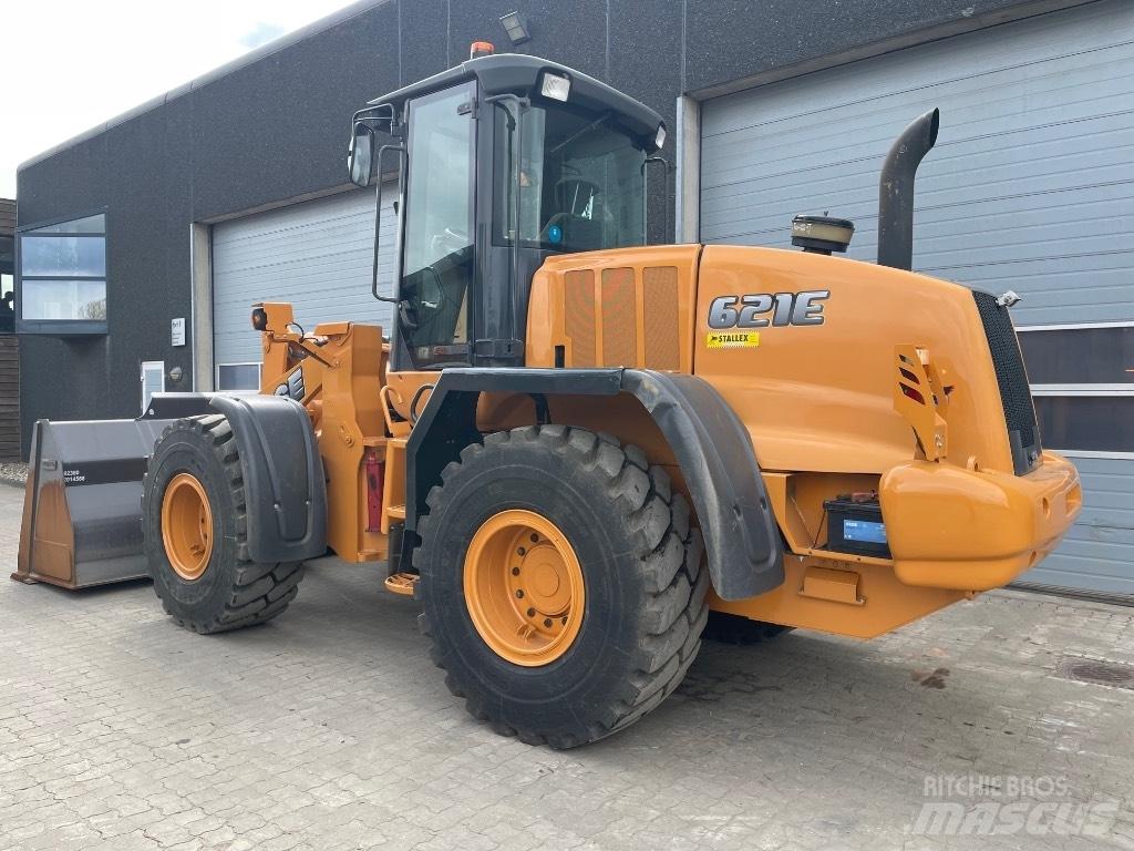 CASE 621E Wielladers